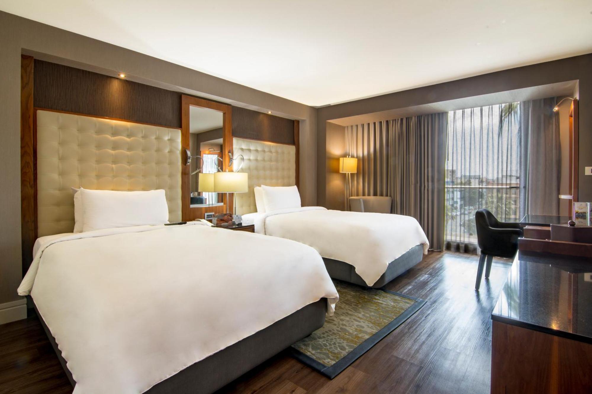 Hotel Lucerna Tijuana Esterno foto