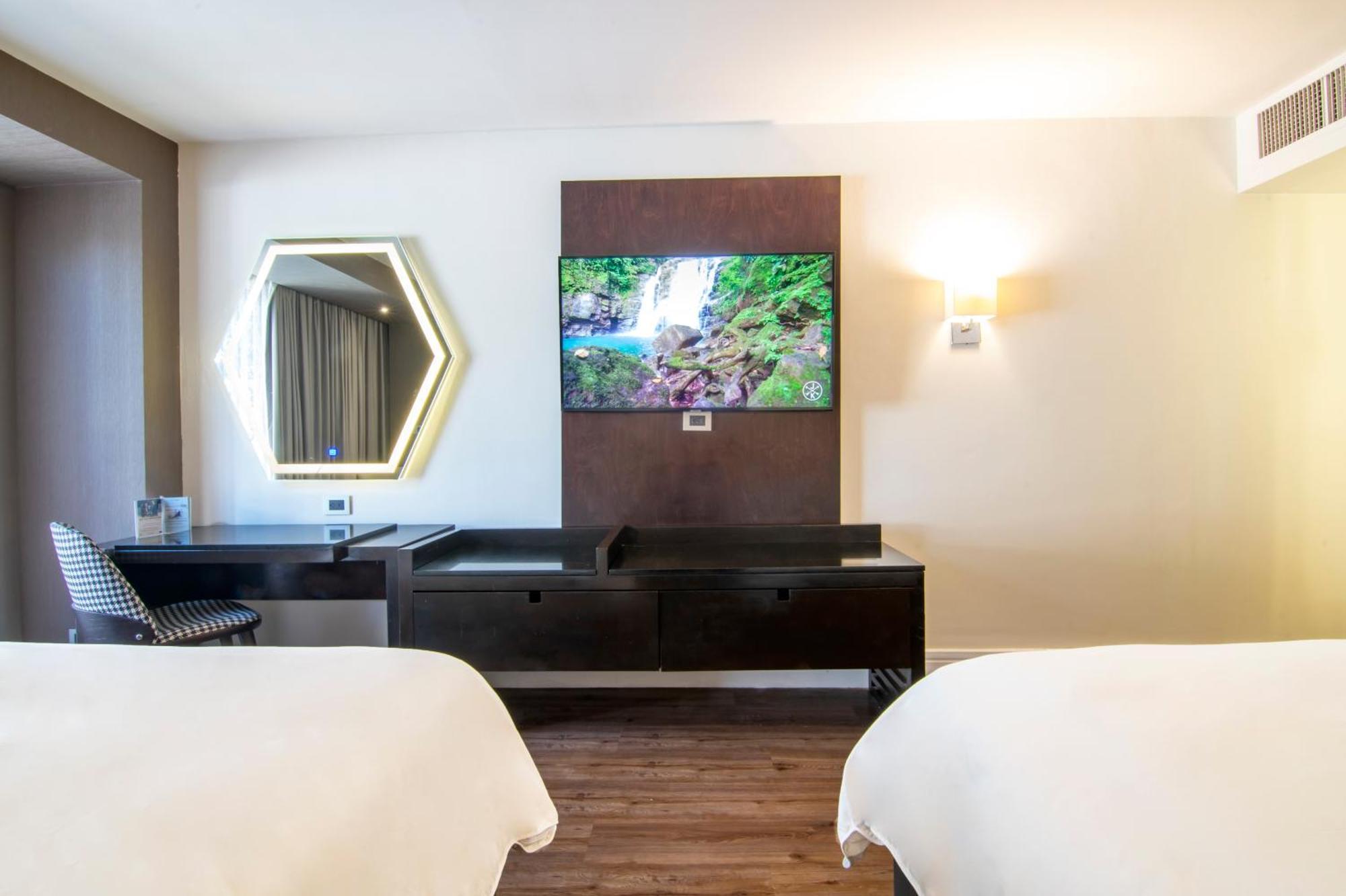 Hotel Lucerna Tijuana Esterno foto