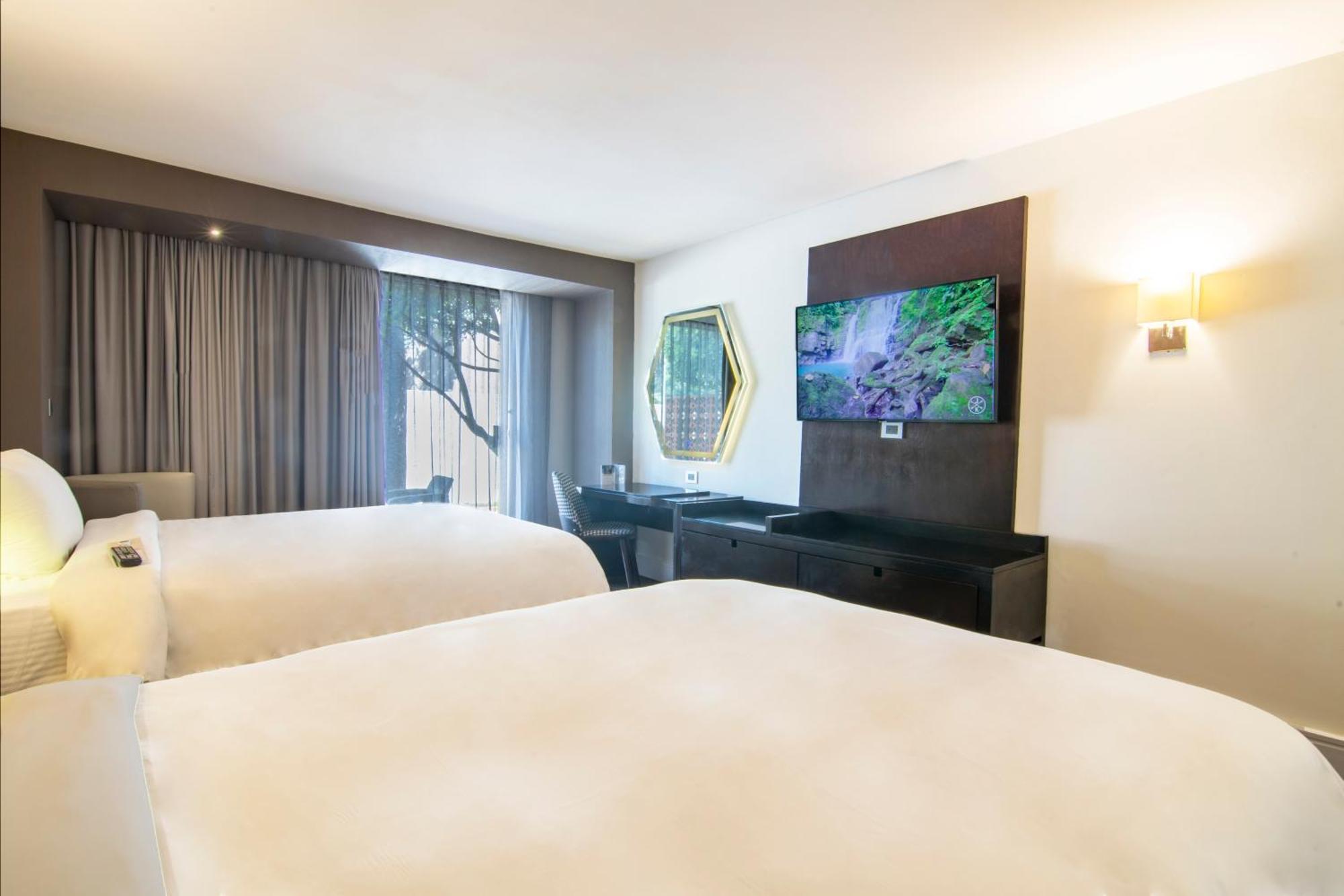 Hotel Lucerna Tijuana Esterno foto