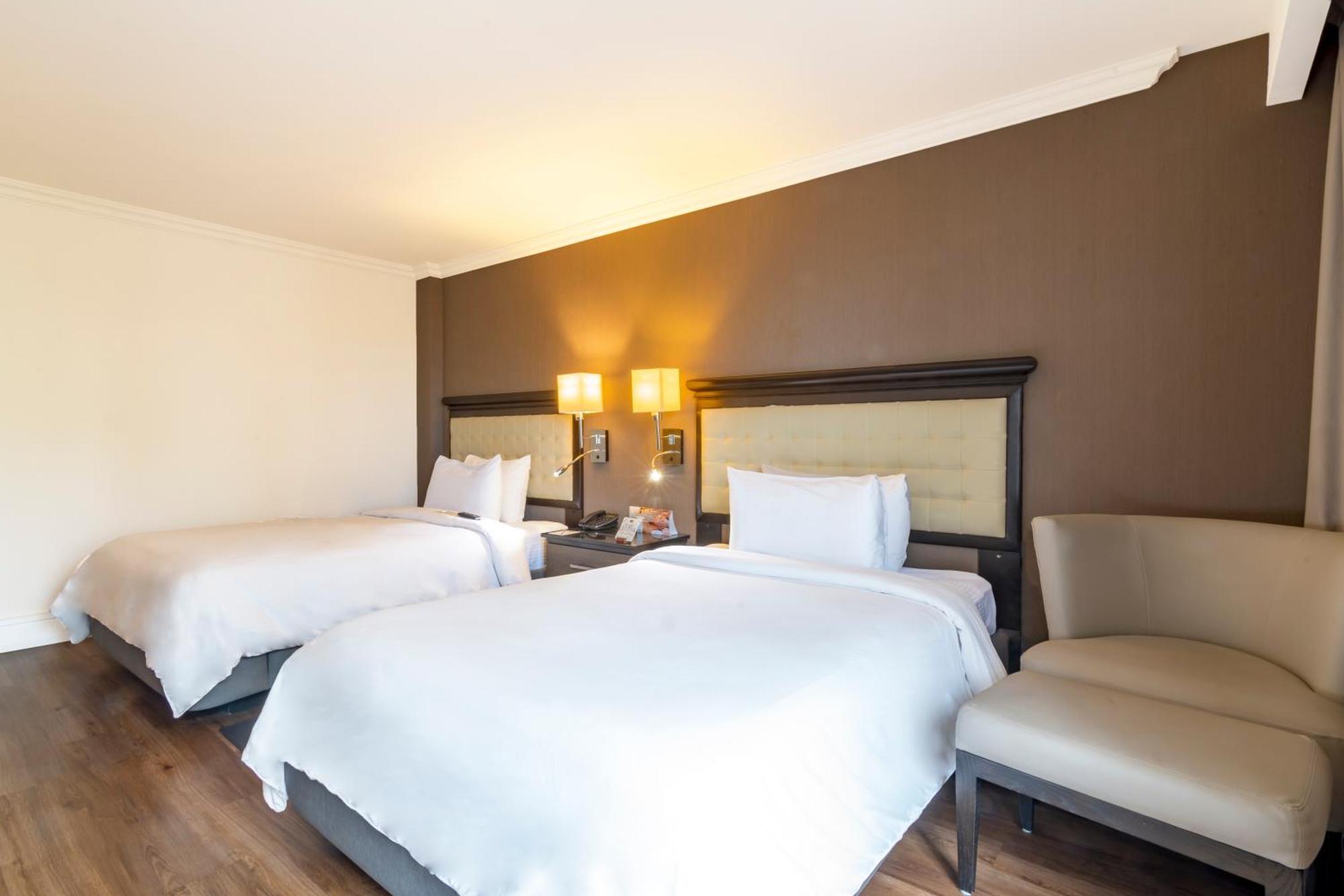 Hotel Lucerna Tijuana Esterno foto