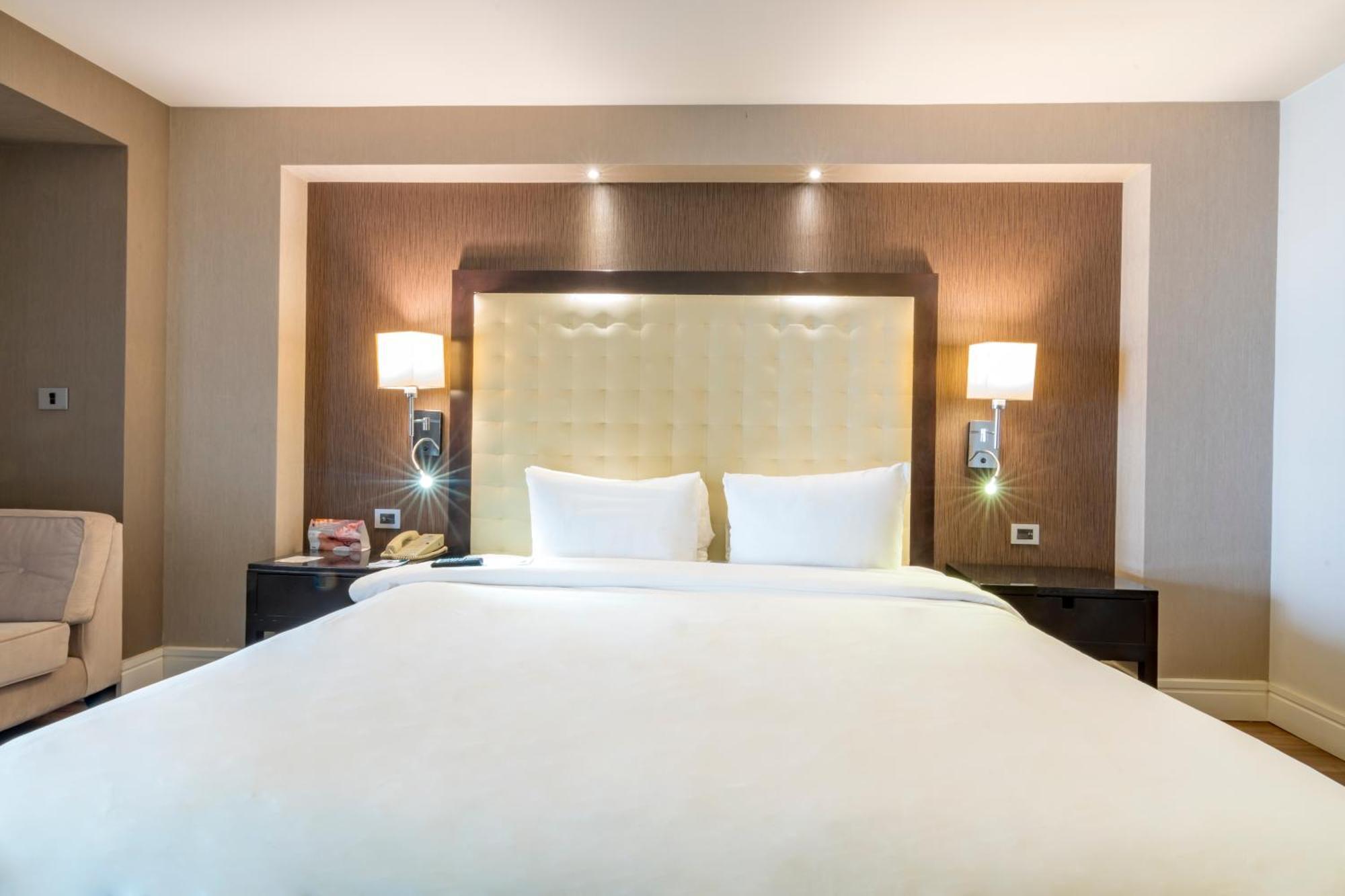 Hotel Lucerna Tijuana Esterno foto